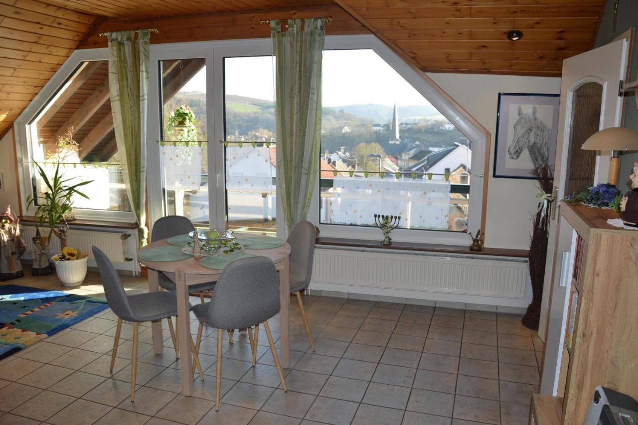 Ferienwohnung Auszeit Waxweiler Экстерьер фото